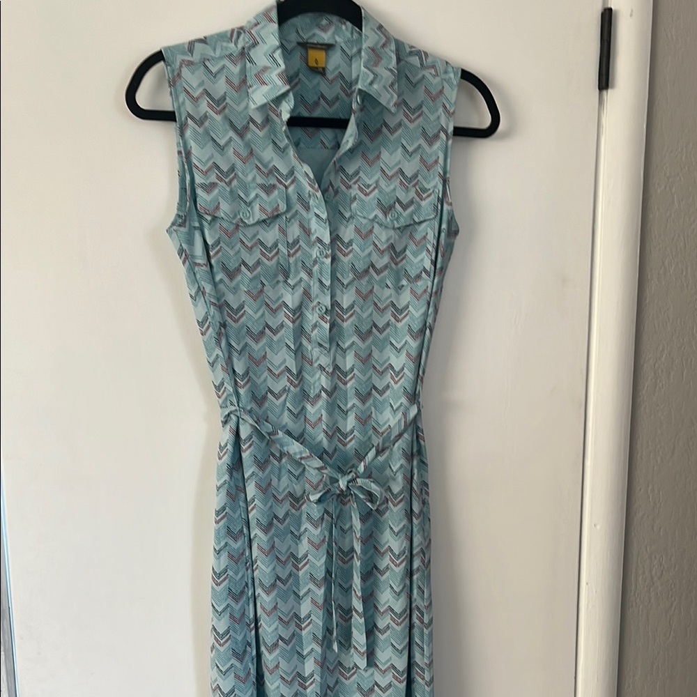 Eddie Bauer Blue and White Sleeveless Midi Dress